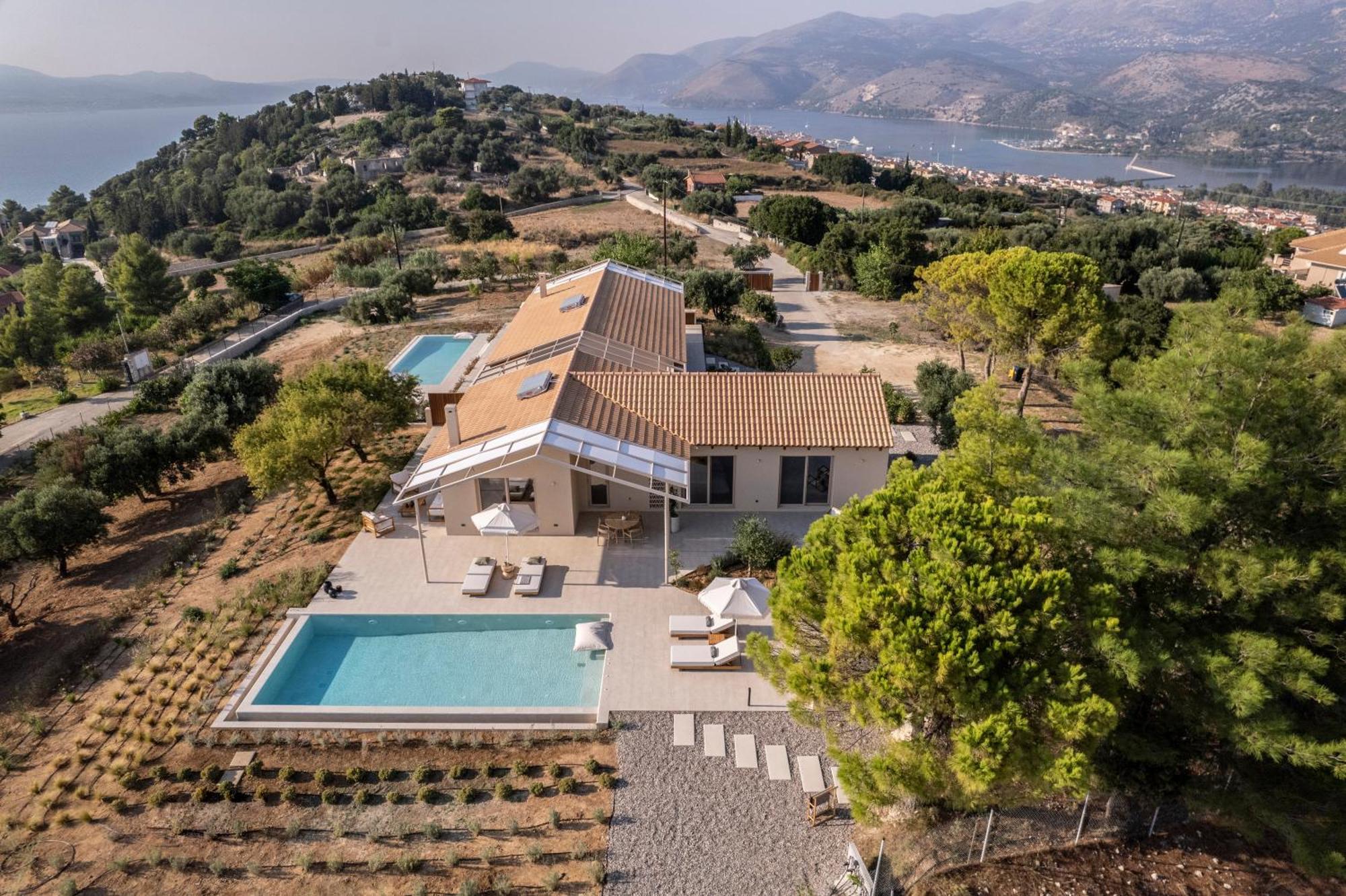 Avertosia Luxury Villas Argostoli  Ngoại thất bức ảnh