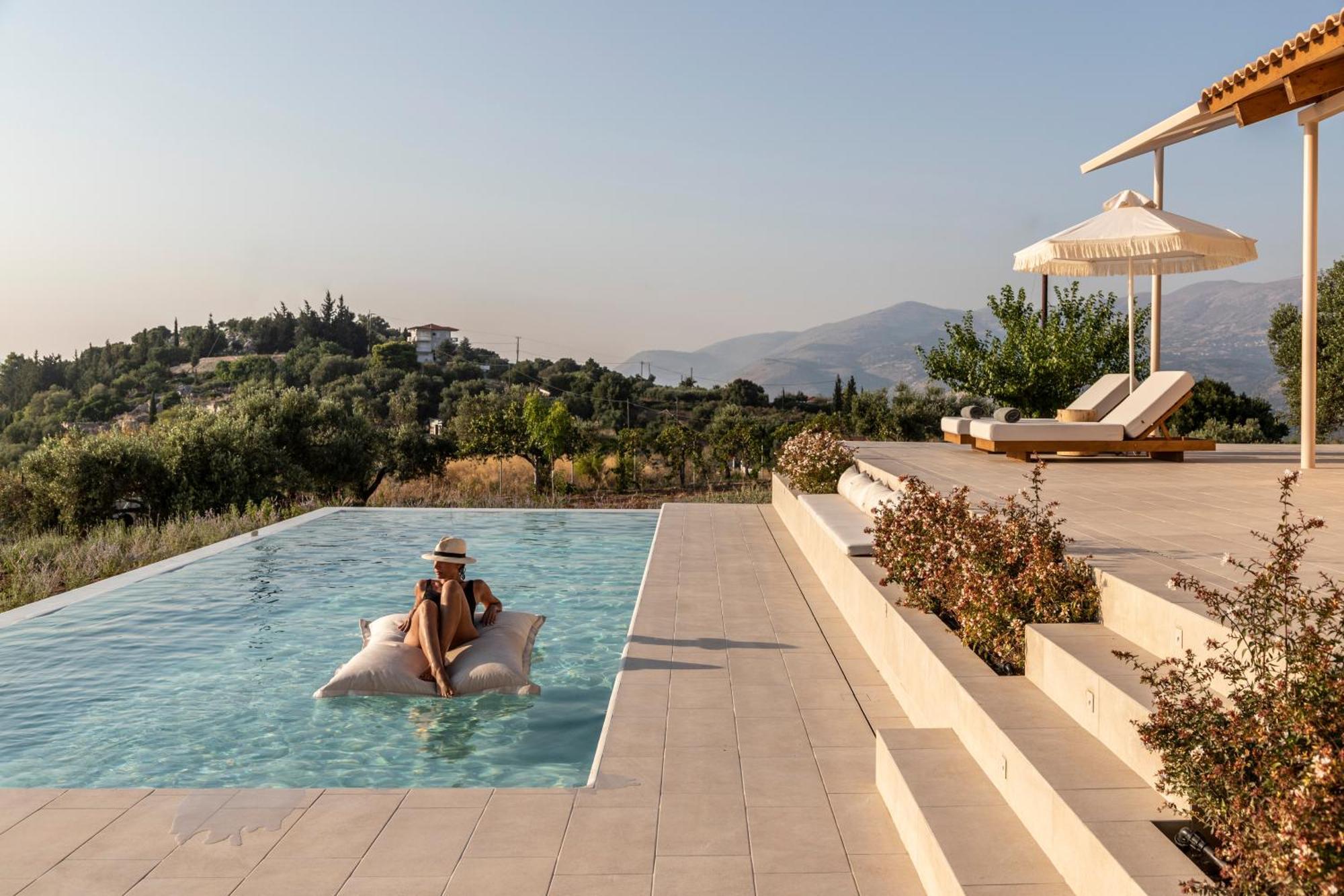 Avertosia Luxury Villas Argostoli  Ngoại thất bức ảnh
